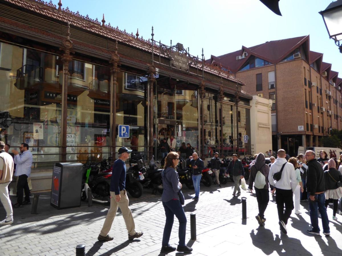 Apartamento En El Mercado De San Miguel Madrid Kültér fotó